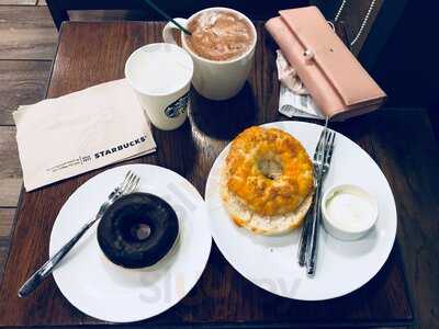 Quán Cà Phê Starbucks - Pearl Plaza
