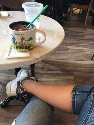 Quán Cà Phê Starbucks - Pearl Plaza