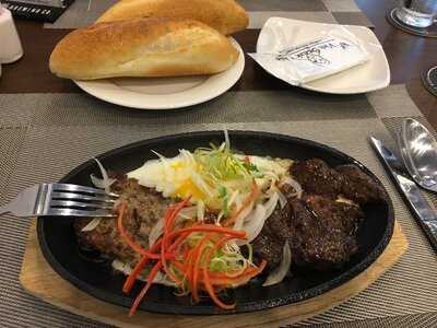 Vinh Steak 'n Ale