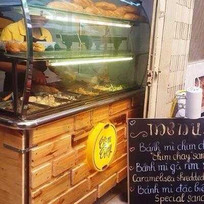 Bánh Mì Chim Chạy