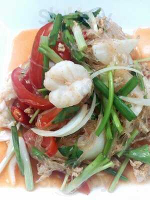 Nhà Hàng Con Voi Vàng