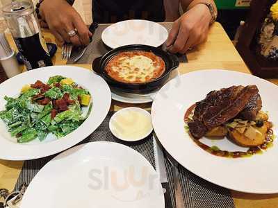 Mr. Lì Steak & Pasta