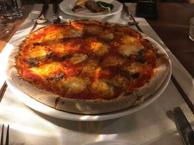 Nhà Hàng Ý Tavola