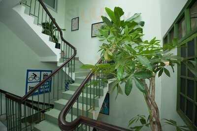 Fullmoon Hostel And Bar