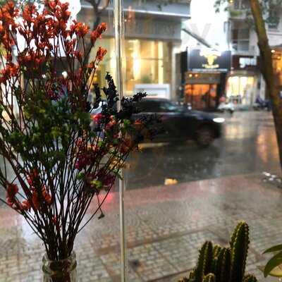 Latitude 17 Bar Saigon