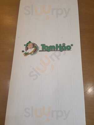 Tam Hao Handpull Noodles