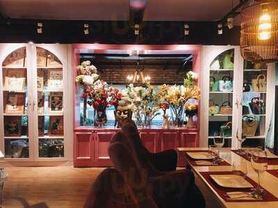 Nakathai Thảo Điền