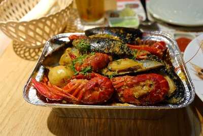 Nhà Hàng Lobster Bay