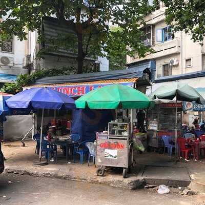 The Lunch Lady (nguyen Thi Thanh)