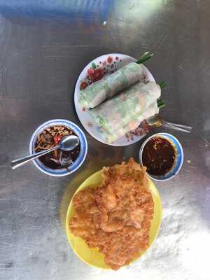 The Lunch Lady (nguyen Thi Thanh)