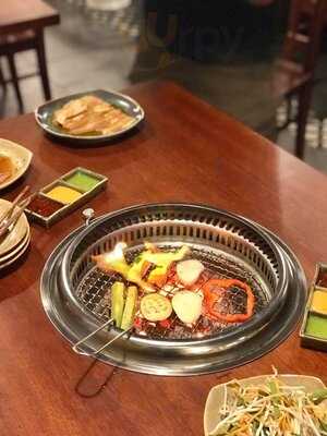 An Vietnamese Bbq & Hotpot