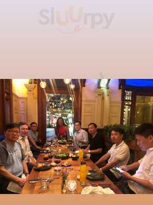 Ngoc Suong Ben Thuyen Restaurant