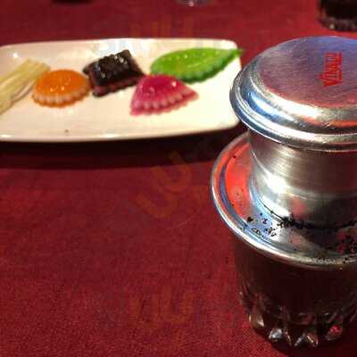 Ngoc Suong Ben Thuyen Restaurant