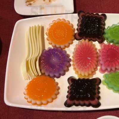 Ngoc Suong Ben Thuyen Restaurant