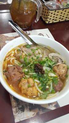 Nhà Hàng Ơ Thương