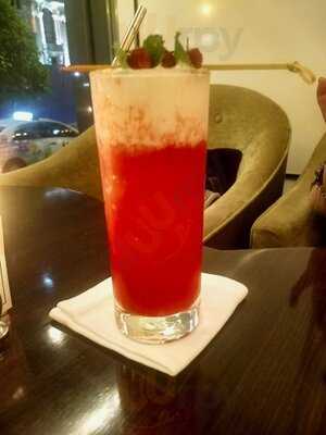 Nhà Hàng Champagne Corner