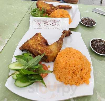 Cơm Gà Xối Mỡ Su Su