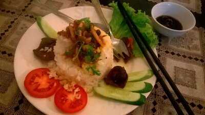 Lau Nam Chay An Nhien Vegetarian Restaurant (nguyen Van Thu)