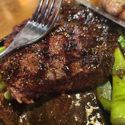 Big Pig Bar - Bbq - Beer (46 Truong Son, Tan Binh)