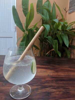 365 Degrees Pizzaria And Bar