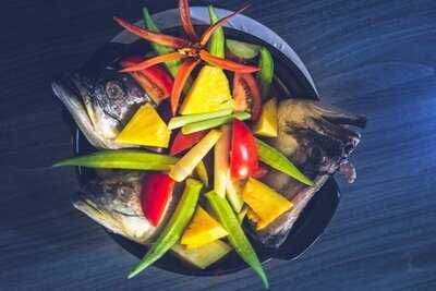 Confidant Restaurant & Bar