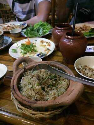 Nhà Hàng Cơm Bác Cả