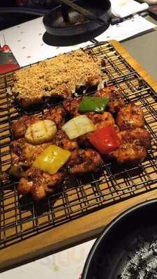 Boom Dak - Nha Hang Am Thuc Ga Han Quoc