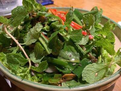 Hoang Yen Vietnamese Cuisine - Hai Ba Trung