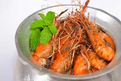 Nhà Hàng Vương Quốc Tôm