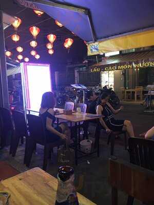 Hương Vy 2 Sport Bar