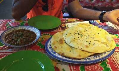 Nhà Hàng Taj Mahal