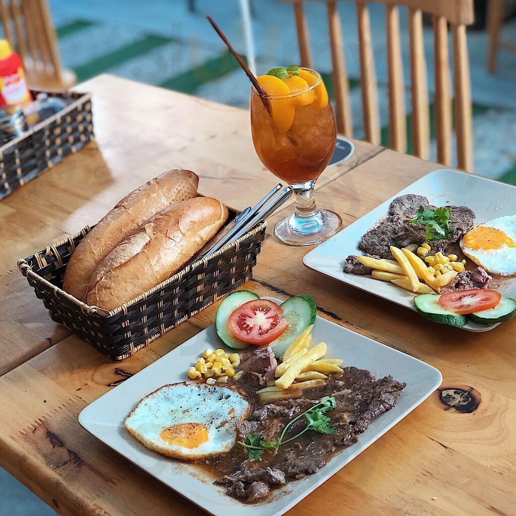 Kon Tum Foods & Drinks