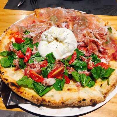 Pizza 4p's Trang Tien