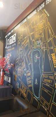 Joma Bakery Cafe