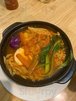 Loving Vegan Restaurant