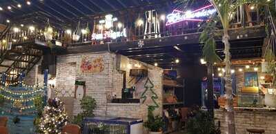 Coconut People 2 Bbq & Pub