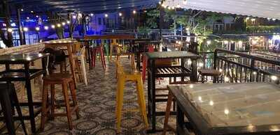 Coconut People 2 Bbq & Pub