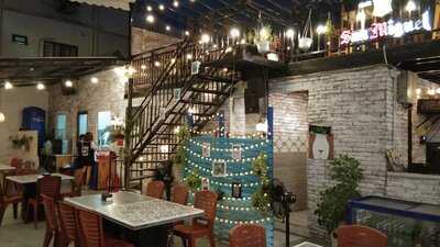 Coconut People 2 Bbq & Pub