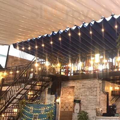 Coconut People 2 Bbq & Pub