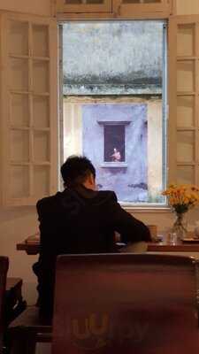 Manzi Art Space & Cafe