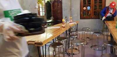 Nhà Hat - Trần Quốc Hoàn