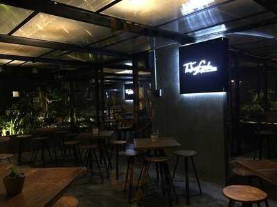 The Secret Garden Pub & Cafe