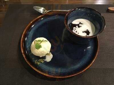 Duong's Restaurant Saigon & Cooking Class