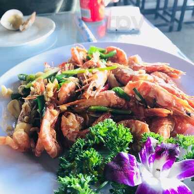 Nhà Hàng Út ThƯƠng