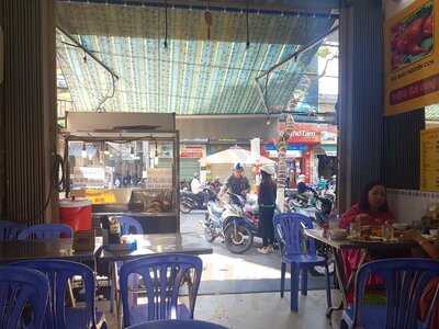 Tiệm Ăn Chợ Lớn