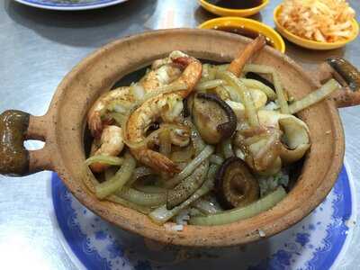 Tiệm Ăn Chợ Lớn