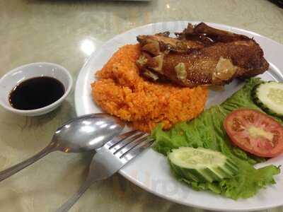 Phi Lu Chinese Restaurant