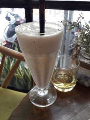 Amanda Coffee & Milk Tea