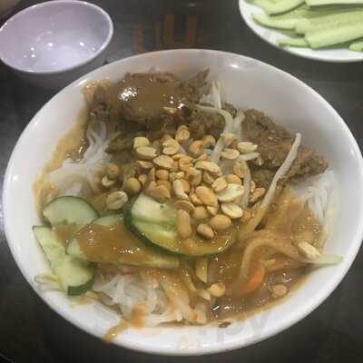 Quán Xuân - Bún Thịt Nướng