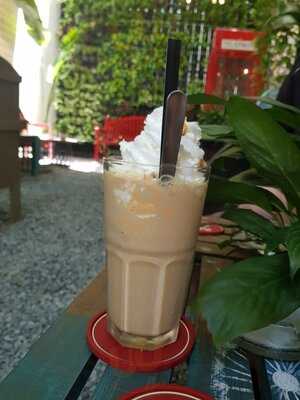 Goblin Coffee & Desserts